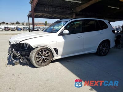 2024 BMW X5 XDRIVE50E 5UX43EU04R9T34586 - główne zdjęcie licytacji z USA - miniatura