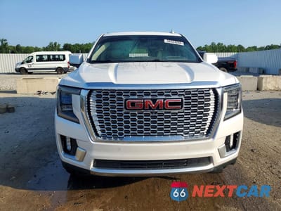 Piąte zdjęcie samochodu w środku: 2021 GMC YUKON DENALI VIN:1GKS2DKL9MR110245 - miniatura
