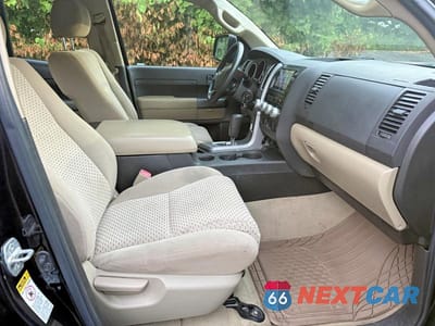 Piąte zdjęcie samochodu w środku: 2011 TOYOTA TUNDRA DOUBLE CAB SR5 VIN:5TFRM5F19BX029709 - miniatura