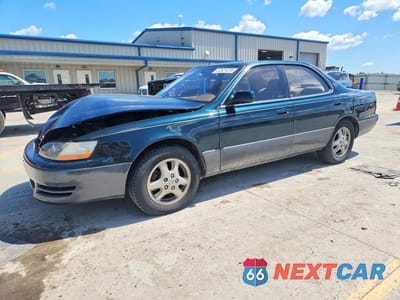 1995 LEXUS ES 300 JT8GK13T8S0118321 - główne zdjęcie licytacji z USA - miniatura