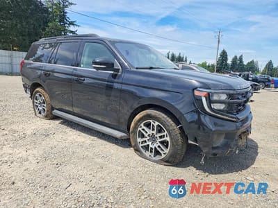 Czwarte zdjęcie samochodu z boku: 2025 FORD EXPEDITION ACTIVE VIN:1FMJU1J80SEA26523 - miniatura