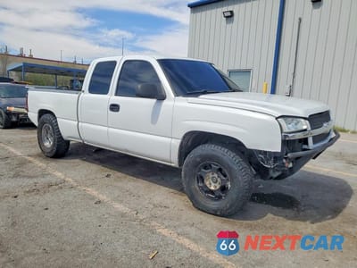 Czwarte zdjęcie samochodu z boku: 2003 CHEVROLET SILVERADO K1500 VIN:1GCEK19V13E326756 - miniatura