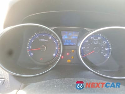 Zdjęcie 9 z 13 samochodu: 2011 HYUNDAI TUCSON LIMITED VIN:KM8JU3AC7BU191555 - miniatura