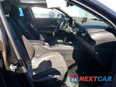 Zdjęcie 7 z 14 samochodu: 2025 MAZDA CX-30 VIN:3MVDMBAM3SM836032 - miniatura