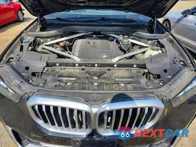 Zdjęcie 12 z 13 samochodu: 2025 BMW X5 XDRIVE45E VIN:5UX23EU09S9Z50751 - miniatura