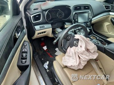 Zdjęcie 8 z 12 samochodu: 2016 NISSAN MAXIMA 3.5 SV VIN:1N4AA6AP2GC416422 - miniatura