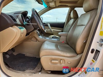 Zdjęcie 7 z 13 samochodu: 2010 TOYOTA HIGHLANDER SE VIN:5TDKK3EH4AS022827 - miniatura