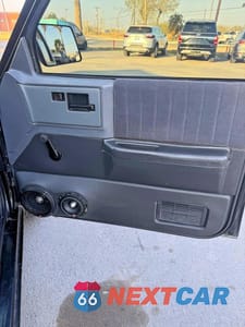 Zdjęcie 6 z 10 samochodu: 1993 CHEVROLET S TRUCK S10 VIN:1GCCS14R5P8158593 - miniatura
