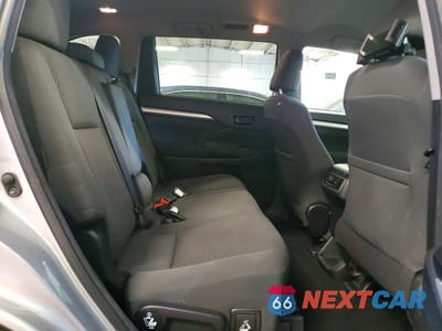 Zdjęcie 11 z 14 samochodu: 2017 TOYOTA HIGHLANDER HYBRID LE VIN:5TDBGRFH0HS032414 - miniatura