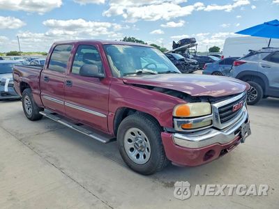 Czwarte zdjęcie samochodu z boku: 2006 GMC NEW SIERRA C1500 VIN:2GTEC13Z261339577 - miniatura