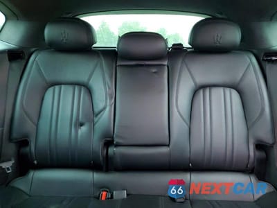 Zdjęcie 10 z 13 samochodu: 2017 MASERATI LEVANTE VIN:ZN661XUA4HX214431 - miniatura