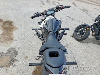Zdjęcie 6 z 9 samochodu: 2016 YAMAHA FZ07 VIN:JYARM06EXGA005656 - miniatura