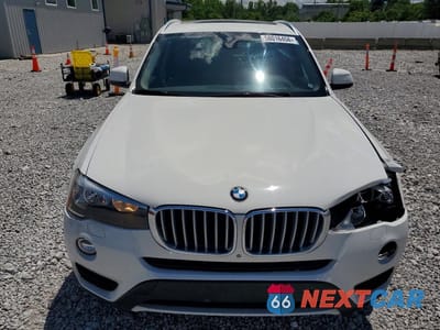 Piąte zdjęcie samochodu w środku: 2015 BMW X3 XDRIVE28I VIN:5UXWX9C57F0D47353 - miniatura