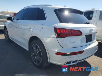 Drugie zdjęcie samochodu z przodu: 2020 AUDI Q5 E PREMIUM VIN:WA1G2AFY7L2050571 - miniatura