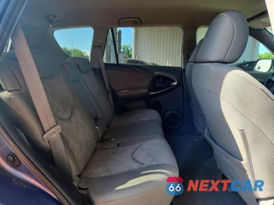 Zdjęcie 10 z 12 samochodu: 2011 TOYOTA RAV4 BASE VIN:2T3BF4DV1BW117010 - miniatura