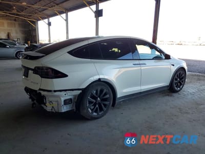 Trzecie zdjęcie samochodu z tyłu: 2023 TESLA MODEL X VIN:7SAXCBE51PF385766 - miniatura