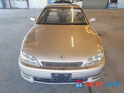 Piąte zdjęcie samochodu w środku: 1994 LEXUS ES 300 VIN:JT8GK13T9R0008405 - miniatura