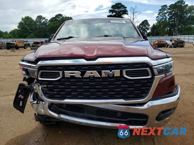 Piąte zdjęcie samochodu w środku: 2025 RAM 1500 BIG HORN VIN:1C6SRFFP8SN527822 - miniatura
