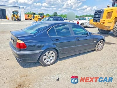 Trzecie zdjęcie samochodu z tyłu: 2001 BMW 325 I VIN:WBAAV33441FU84028 - miniatura