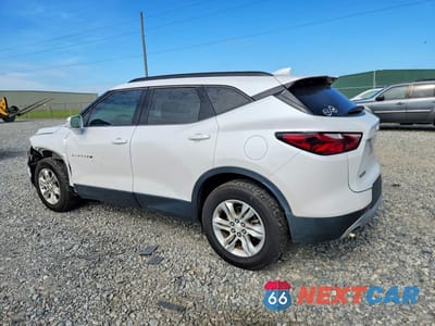 Drugie zdjęcie samochodu z przodu: 2020 CHEVROLET BLAZER 1LT VIN:3GNKBBRA2LS694656 - miniatura