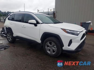Czwarte zdjęcie samochodu z boku: 2024 TOYOTA RAV4 XLE VIN:2T3W1RFV7RC296871 - miniatura