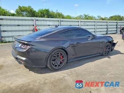 Trzecie zdjęcie samochodu z tyłu: 2024 FORD MUSTANG VIN:1FA6P8TH9R5131973 - miniatura