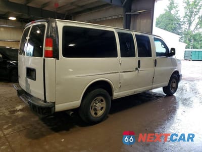 Trzecie zdjęcie samochodu z tyłu: 2009 CHEVROLET EXPRESS G2500 VIN:1GCGG25C091111938 - miniatura