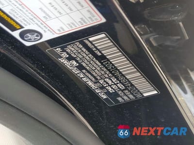 Zdjęcie 12 z 12 samochodu: 2017 MERCEDES-BENZ E 300 4MATIC VIN:WDDZF4KB8HA015031 - miniatura