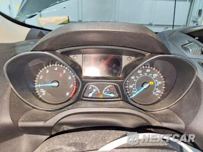 Zdjęcie 9 z 14 samochodu: 2016 FORD ESCAPE SE VIN:1FMCU9GX1GUB85005 - miniatura