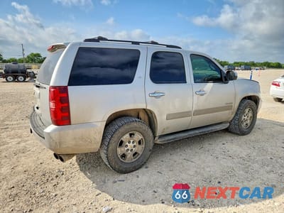 Trzecie zdjęcie samochodu z tyłu: 2014 CHEVROLET TAHOE C1500 LT VIN:1GNSCBE00ER238235 - miniatura