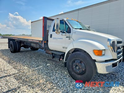 Czwarte zdjęcie samochodu z boku: 2015 FORD F650 SUPER DUTY VIN:3FRNF6HP4FV716640 - miniatura
