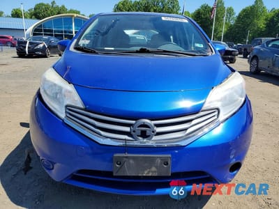Piąte zdjęcie samochodu w środku: 2015 NISSAN VERSA NOTE SV VIN:3N1CE2CP2FL373591 - miniatura
