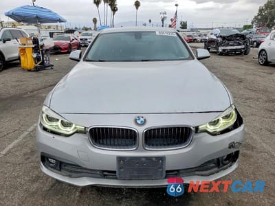 Piąte zdjęcie samochodu w środku: 2018 BMW 320 I VIN:WBA8A9C50JAD27697 - miniatura