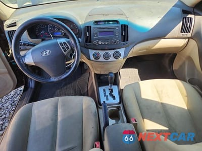 Zdjęcie 8 z 12 samochodu: 2010 HYUNDAI ELANTRA GLS VIN:KMHDU4AD1AU014946 - miniatura