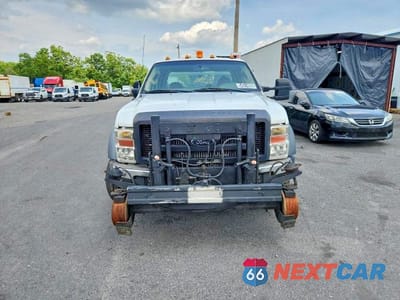 Czwarte zdjęcie samochodu z boku: 2009 FORD F450 SUPER DUTY VIN:1FDXW46R99EB28744 - miniatura