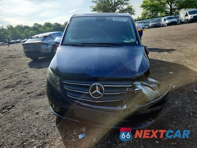Piąte zdjęcie samochodu w środku: 2021 MERCEDES-BENZ METRIS VIN:W1XV0CEY7M3943271 - miniatura