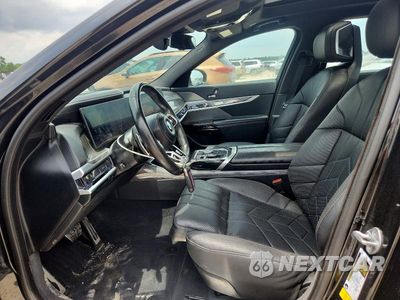 Zdjęcie 7 z 13 samochodu: 2023 BMW 740 I VIN:WBA23EH00PCM21708 - miniatura
