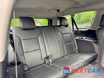 Zdjęcie 11 z 12 samochodu: 2019 CHEVROLET SUBURBAN K1500 LT VIN:1GNSKHKC1KR273818 - miniatura