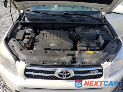 Zdjęcie 12 z 13 samochodu: 2008 TOYOTA RAV4 LIMITED VIN:JTMBK31V985060761 - miniatura