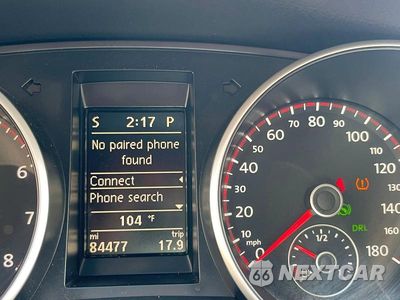 Zdjęcie 8 z 10 samochodu: 2013 VOLKSWAGEN GTI VIN:WVWHD7AJ4DW123732 - miniatura