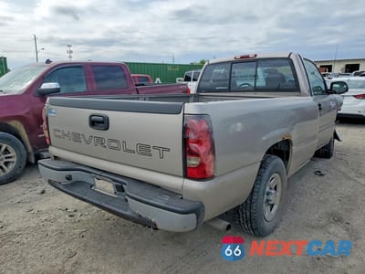 Trzecie zdjęcie samochodu z tyłu: 2004 CHEVROLET SILVERADO C1500 VIN:1GCEC14V94E198580 - miniatura