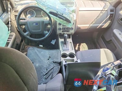 Zdjęcie 8 z 12 samochodu: 2011 FORD ESCAPE XLT VIN:1FMCU0DG0BKA66009 - miniatura