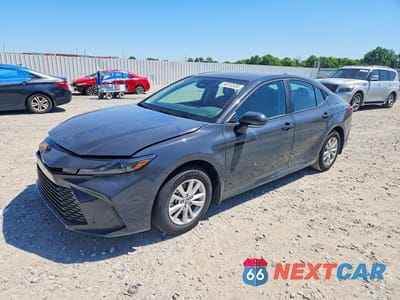 2026 TOYOTA CAMRY LE 4T1DBADK9TU058808 - główne zdjęcie licytacji z USA - miniatura