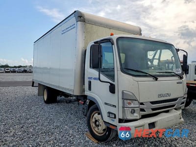 2024 ISUZU NPR HD BOX TRUCK 54DC4W1D2RS201143 - główne zdjęcie licytacji z USA - miniatura