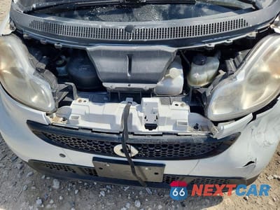 Zdjęcie 11 z 13 samochodu: 2014 SMART FORTWO PURE VIN:WMEEJ3BA4EK748306 - miniatura