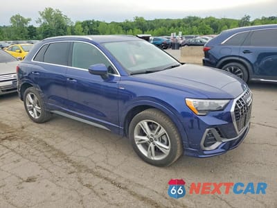 Czwarte zdjęcie samochodu z boku: 2022 AUDI Q3 PREMIUM S LINE 45 VIN:WA1DECF31N1031016 - miniatura