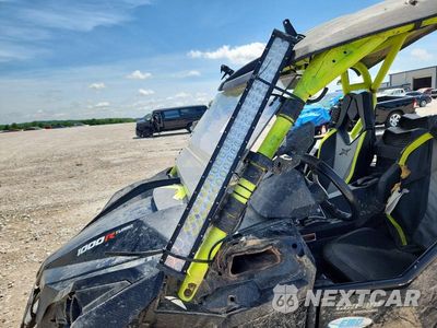 Zdjęcie 9 z 10 samochodu: 2016 CAN-AM MAVERIC X3 UTILITY VEHICLE VIN:3JBPDAR246J000866 - miniatura