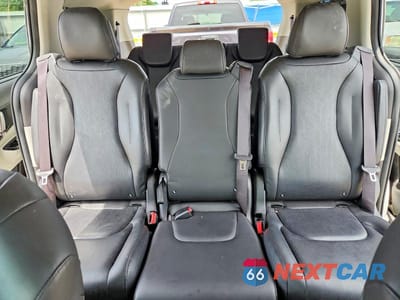 Zdjęcie 10 z 13 samochodu: 2023 KIA CARNIVAL EX VIN:KNDNC5H37P6203063 - miniatura