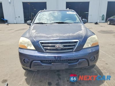 Piąte zdjęcie samochodu w środku: 2008 KIA SORENTO BASE VIN:KNDJD735385855556 - miniatura