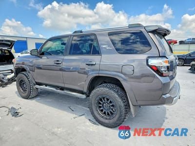 Drugie zdjęcie samochodu z przodu: 2017 TOYOTA 4RUNNER TRD OFF-ROAD PREMIUM VIN:JTEBU5JR7H5461682 - miniatura